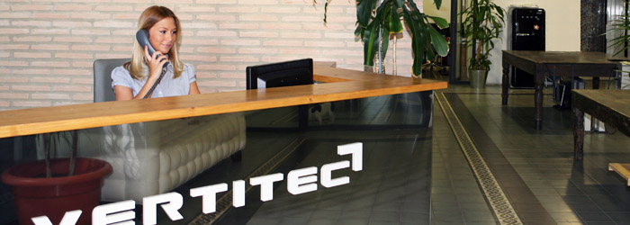 Atención al cliente de sillas salvaescaleras Vertitec