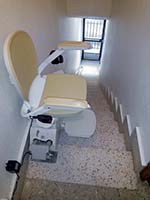 Silla salvaescaleras Acorn instalada en una comunidad de vecinos de Torrente (Valencia)